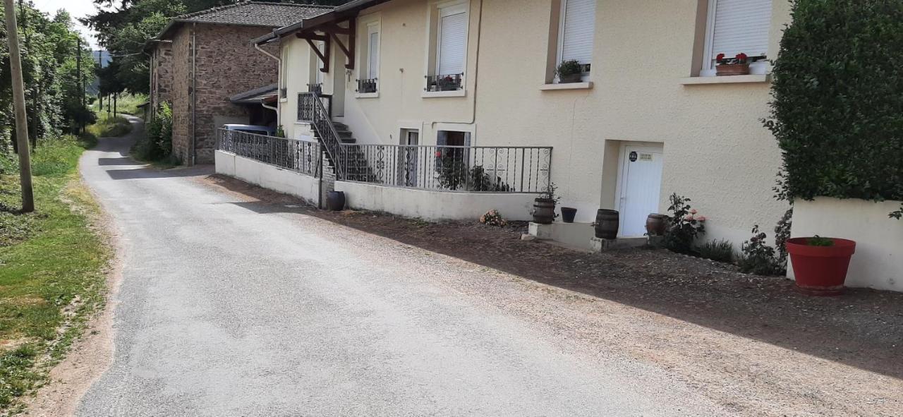 Chez Babeth Hotel Poule-lès-Écharmeaux Bagian luar foto