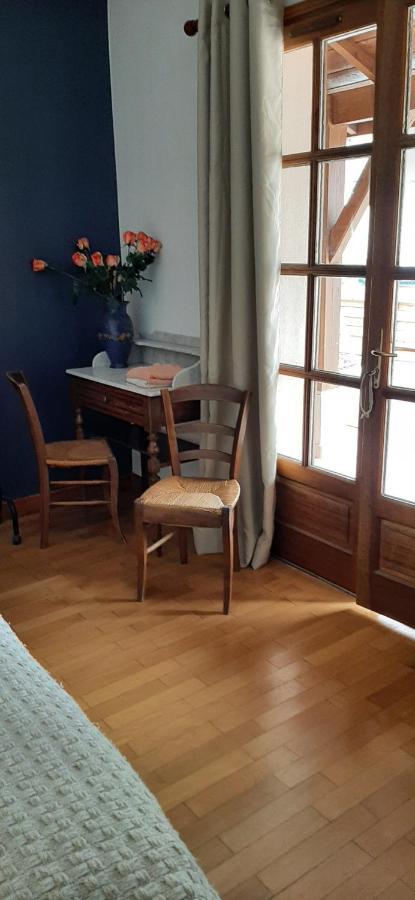 Chez Babeth Hotel Poule-lès-Écharmeaux Bagian luar foto